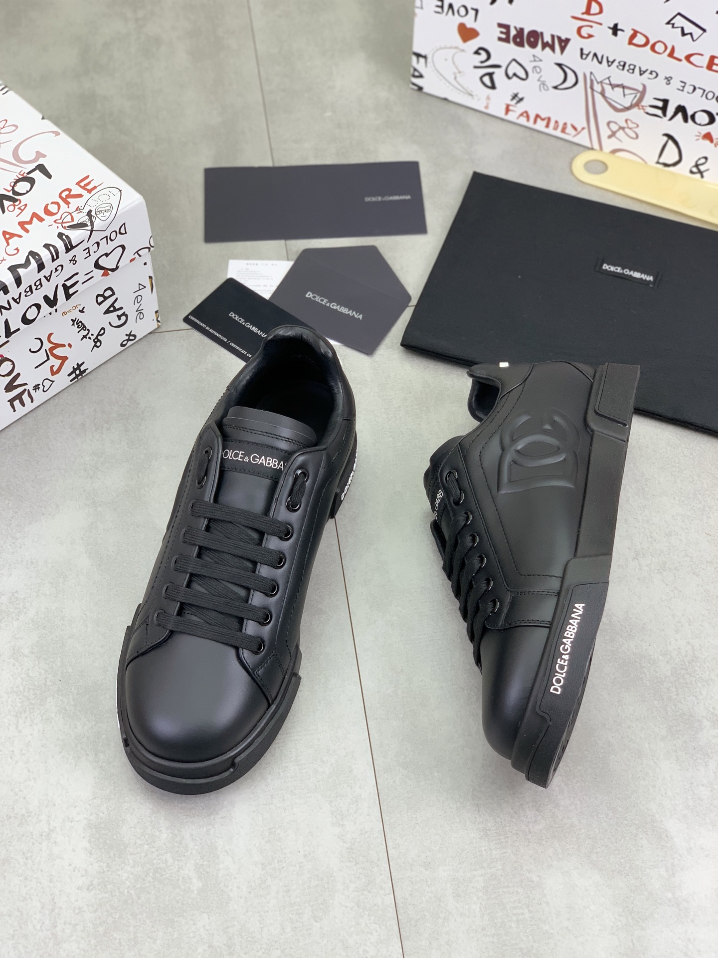 olce & Gabbana shoe
